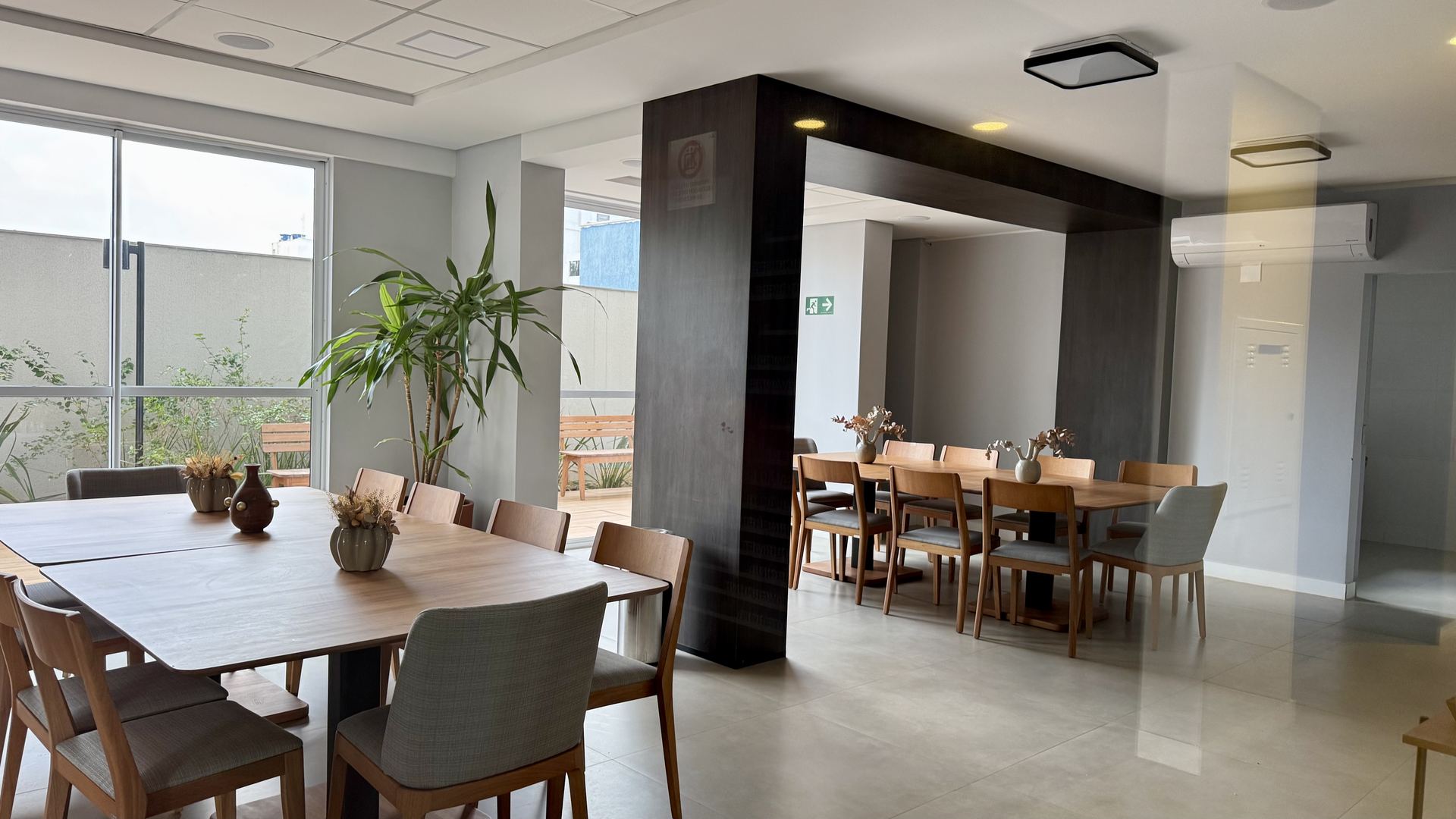 Espaço gourmet integrado à área externa